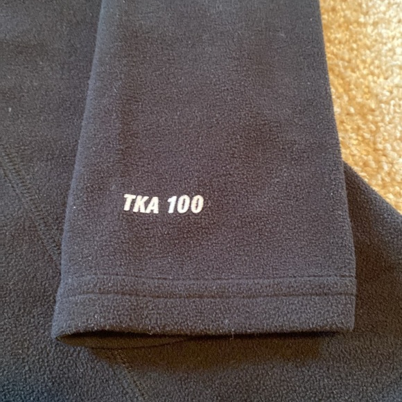 North Face Quarter Zip - Picture 2 of 7